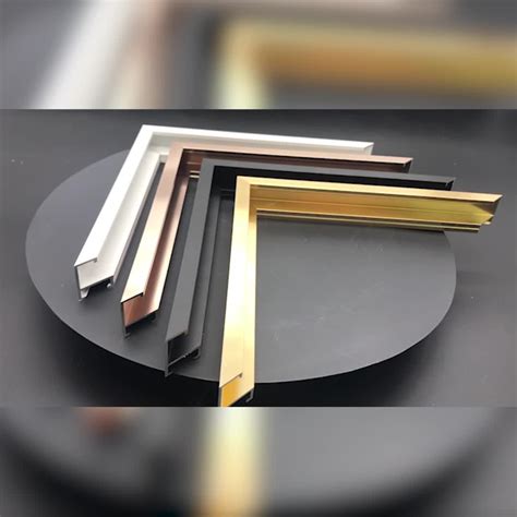 wholesale metal frame moulding